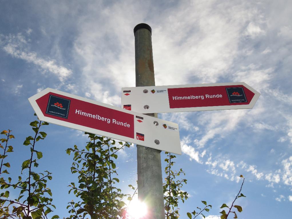 Hinweisschilders zum Premiumweg "Himmelberg-Runde"