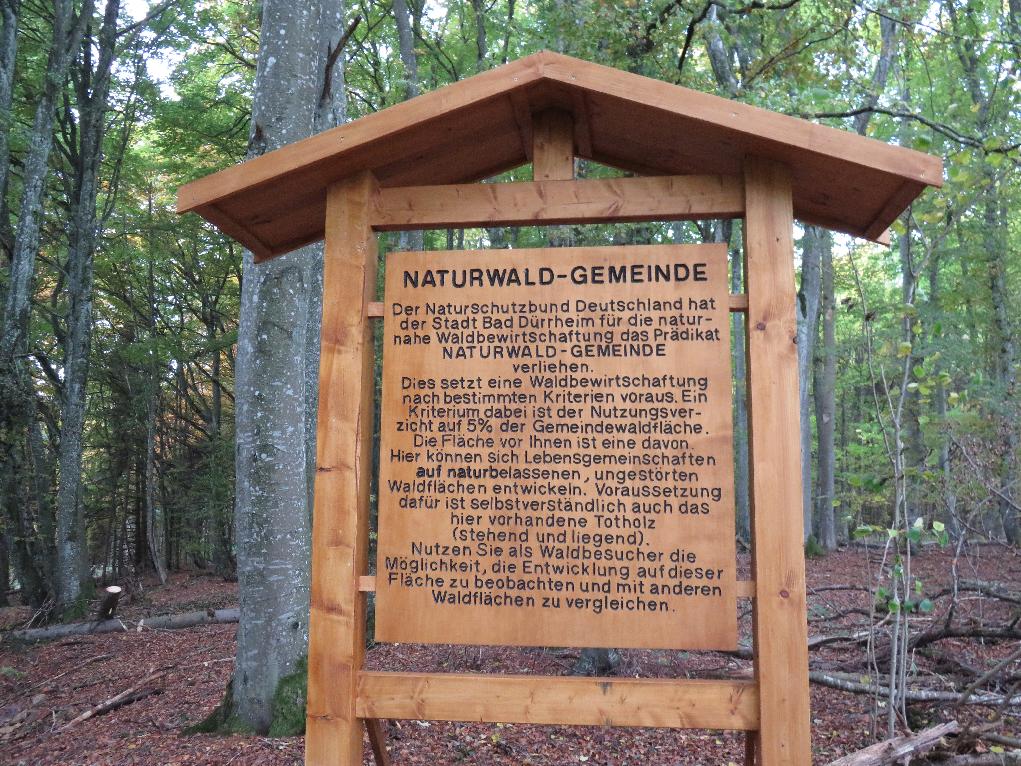 Hinweistafel zum Premiumweg